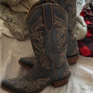 Ariat hazel navy cowgirl boots